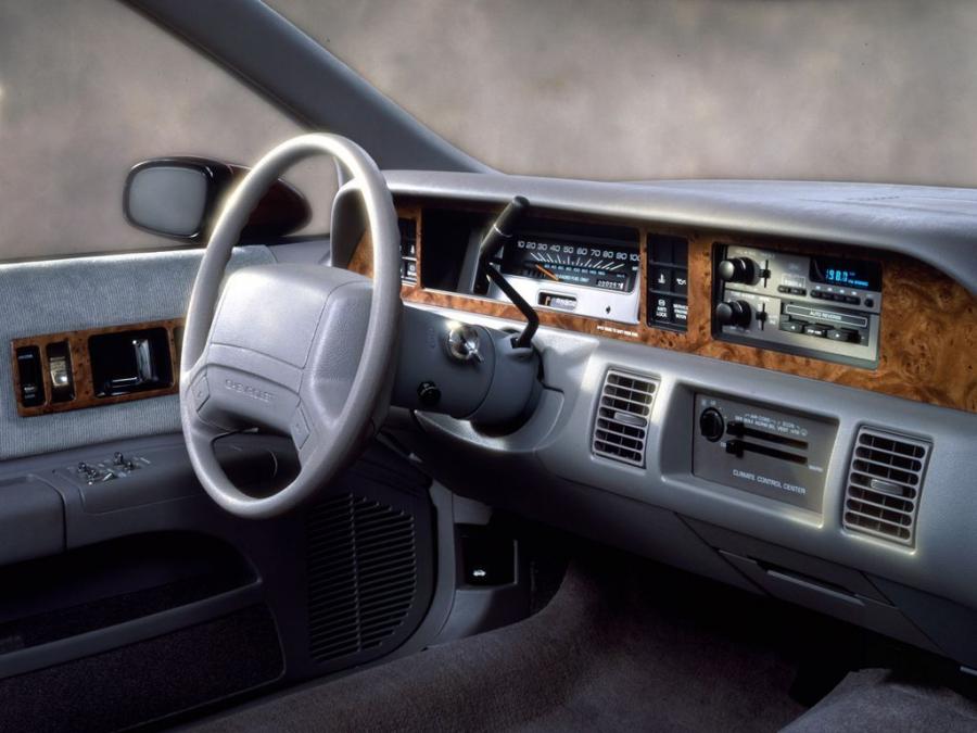  Chevrolet Caprice Classic 1993 года  (фото 4 из 17)